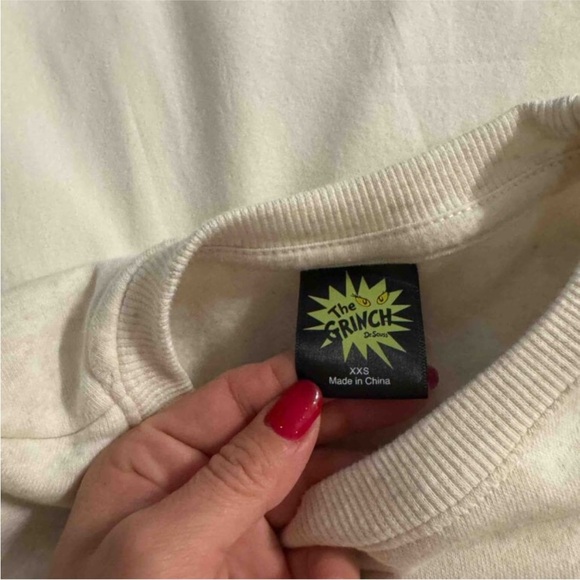 Grinch Sweatshirt with Festive Details - Picture 4 of 6